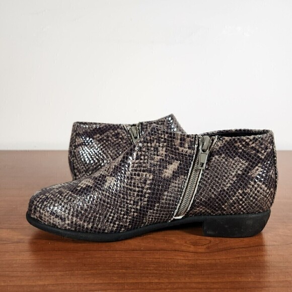 Aerosoles Womens Sophia Black Snake Print Round Toe Ankle Booties Size 6 - Picture 7 of 11